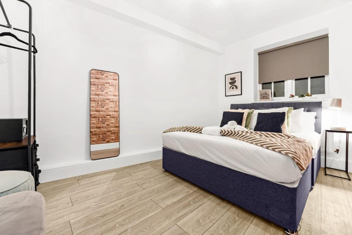 Tranquil 3 Bedroom Escape For Families Or Groups Londra